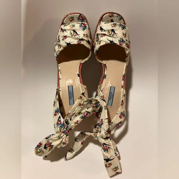 Prada Floral bird print lace up Espadrille Wedges heels sandals 41 10